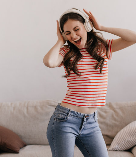 Cuidados essenciais com a audição - evite fones de ouvido em alto volume